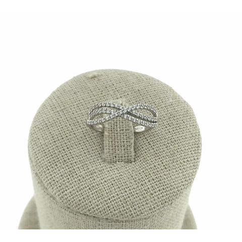 Sortija Circonitas y Oro Blanco 18k