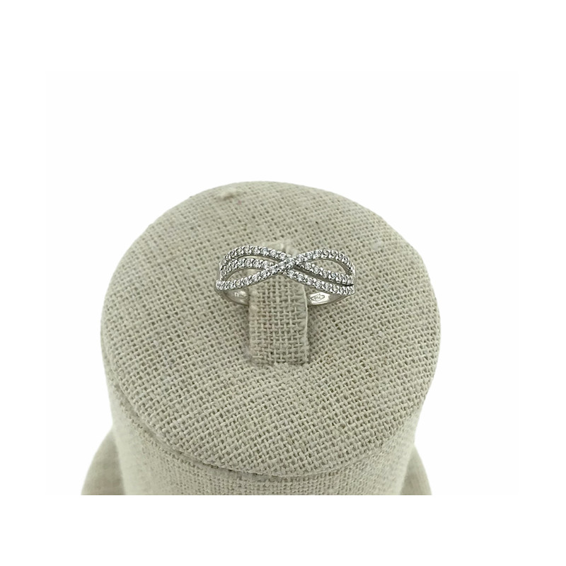 Sortija Circonitas y Oro Blanco 18k